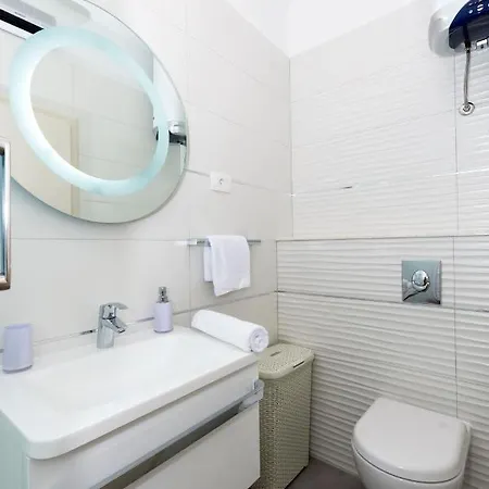 Guest house Peruzovic 3 Split