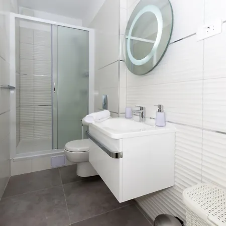 Peruzovic 3 Guest house Split