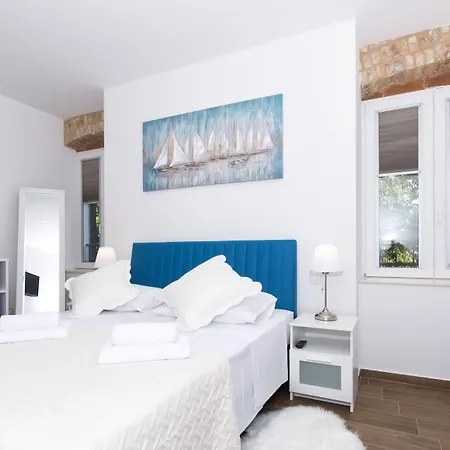 Guest house Peruzovic 3 Split